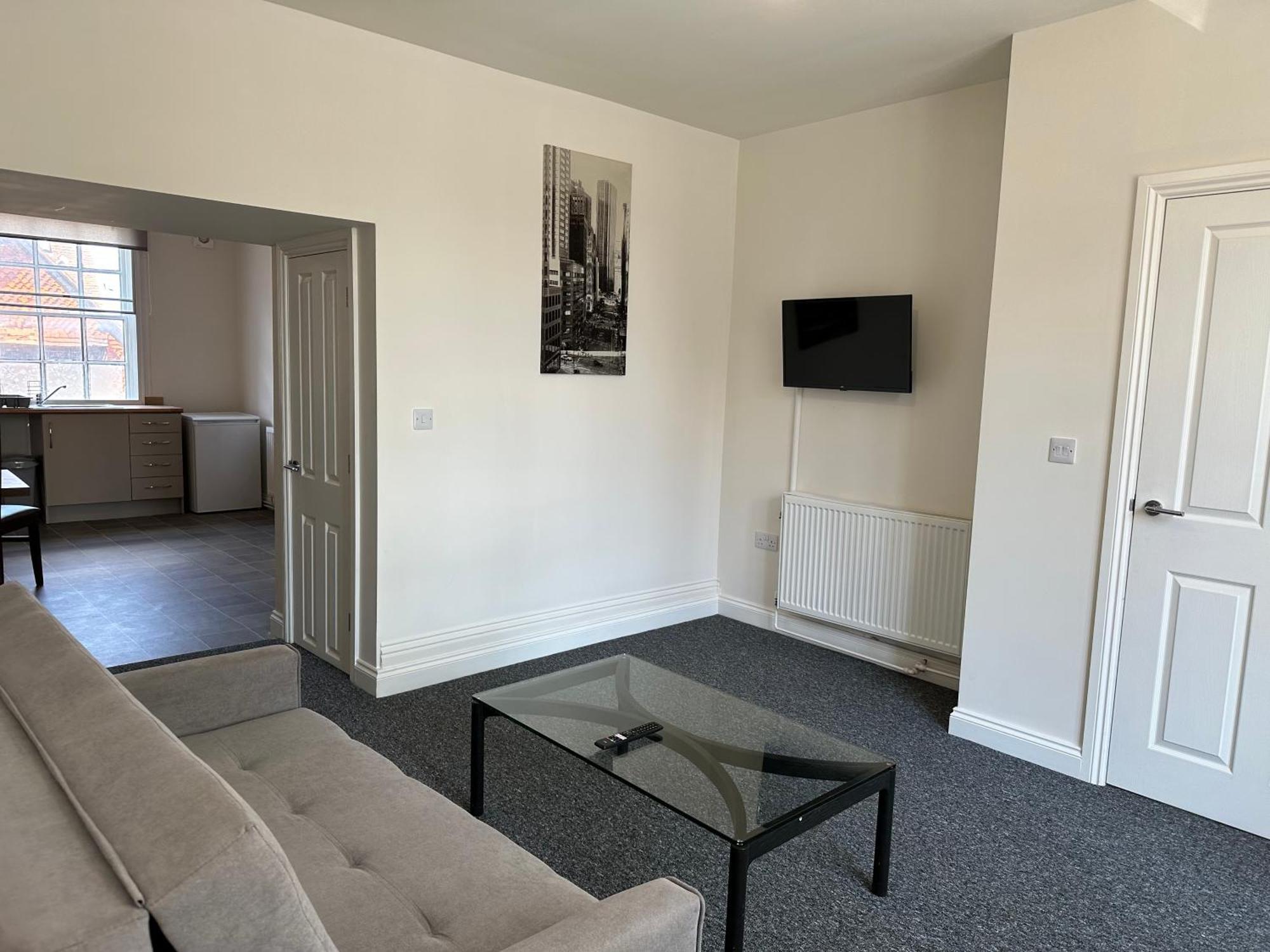 1 Bed Flat 1st Floor *